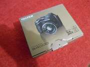 Продам фотоапарат Fujifilm FinePix S4000